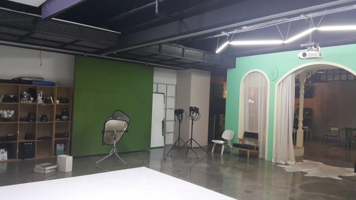 학동역 초역세권 대형빌딩 반지하 전용면적 80평 상가 임대