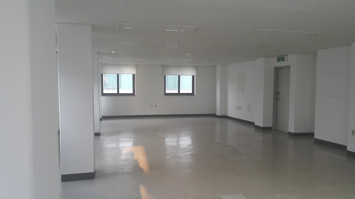 신사동 압구정로 세로수길 2층, 3층 사무실 임대