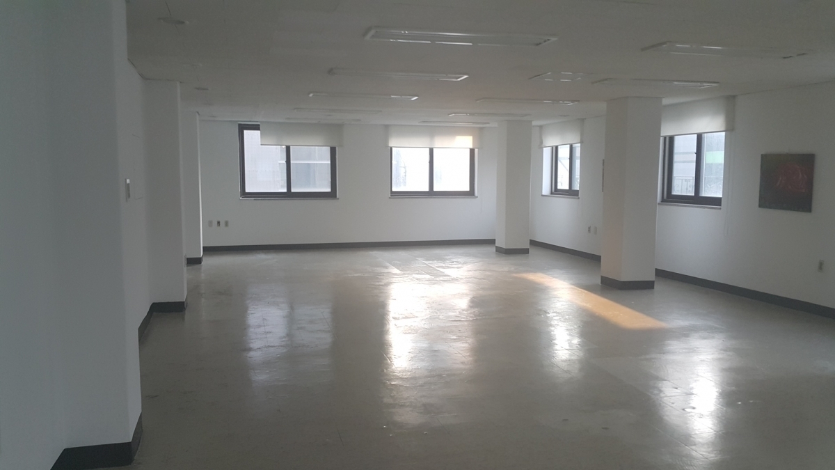 신사동 압구정로 세로수길 2층, 3층 사무실 임대