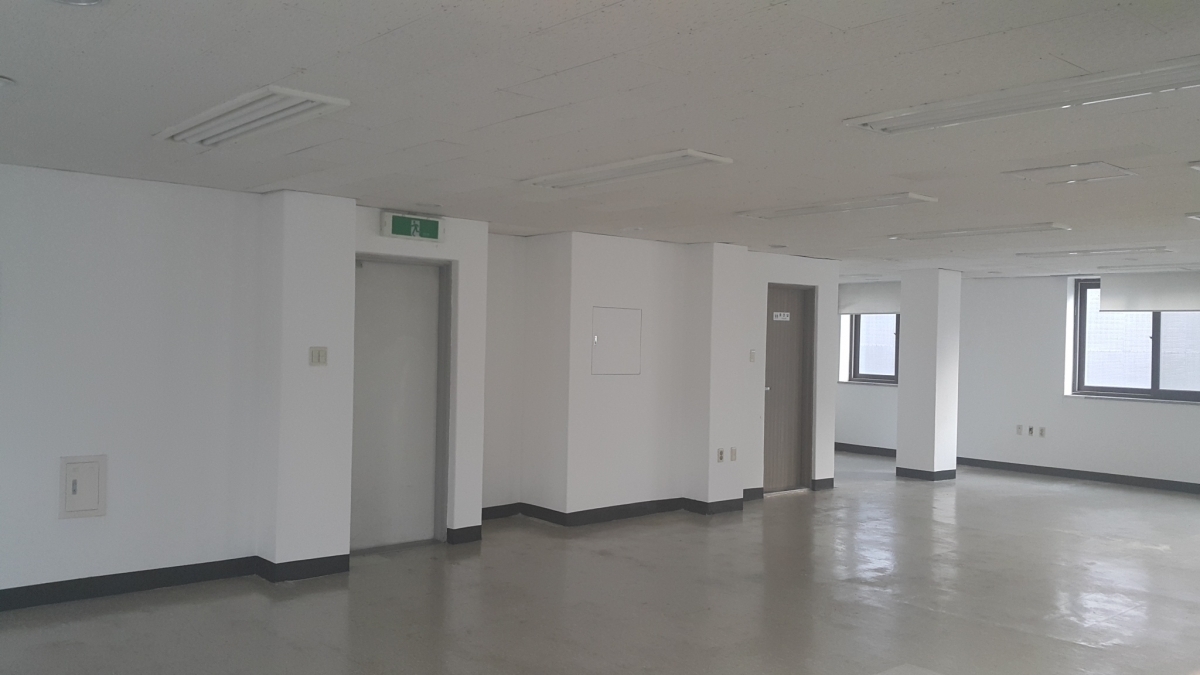 신사동 압구정로 세로수길 2층, 3층 사무실 임대